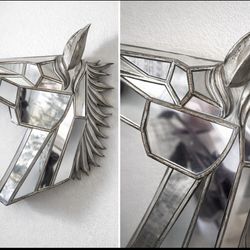 Geometric Horse Head Mirror – Silver Wall Décor / Modern Statement Piece