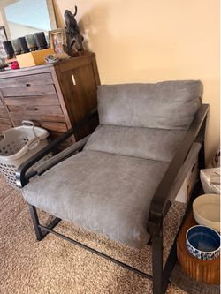 Cozy Oversized Accent Chairs