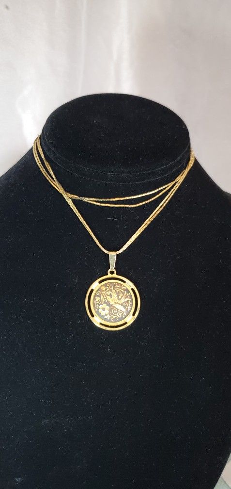 Etched Bird In Floral Design Pendant On Double Chain