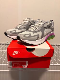Nike Women's Air Max 200 Size 8