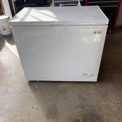 Magic Chef Chest Freezer Works Great 