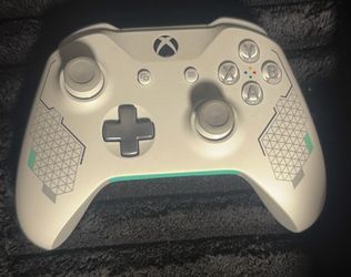 Xbox Wireless Controller Sport White Special Edition