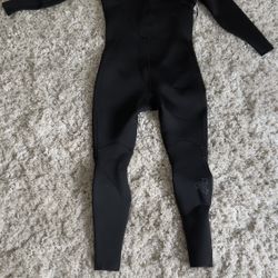 4/3 Xcel Axis Wetsuit. XL