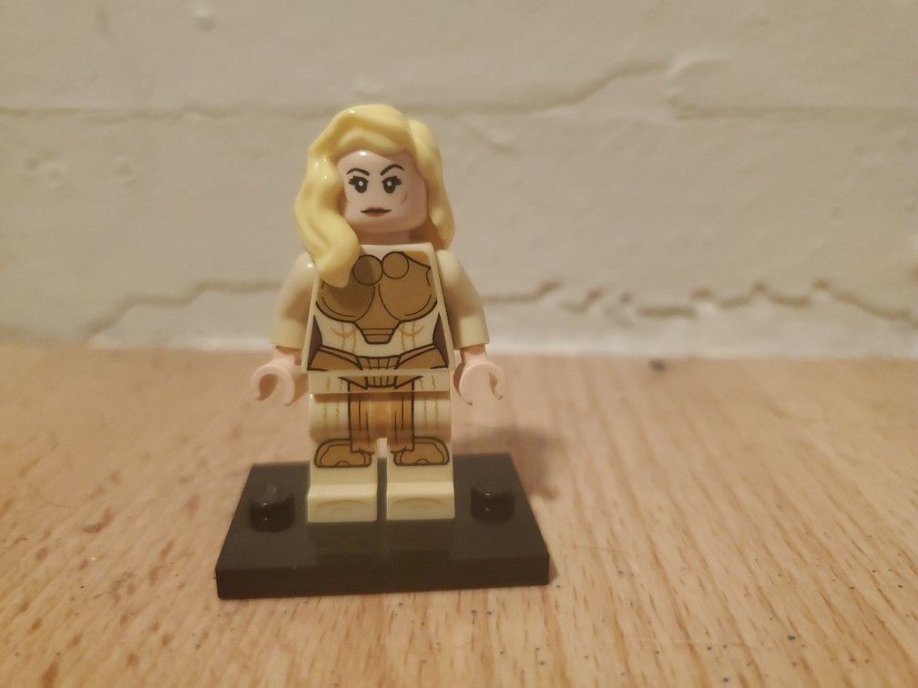 LEGO - Marvel, Super Heroes: Eternals - Thena - Mini Figure / Mini Fig