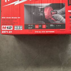 Milwaukee M12 Drain Snake kit