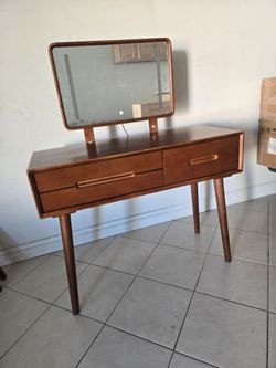 Natural Wooden Make up Table (38" W x 16" D x 49" H Brown)