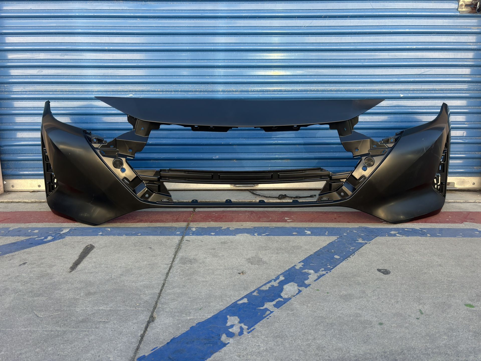 2024,2025 Nissan Sentra Front Bumper Cover/Defensa Delantera Oem,Original NEW Never Used Ask