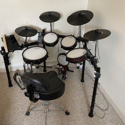 Alesis Crimson II Special Edition 9-piece drum kit with mesh heads + accessories