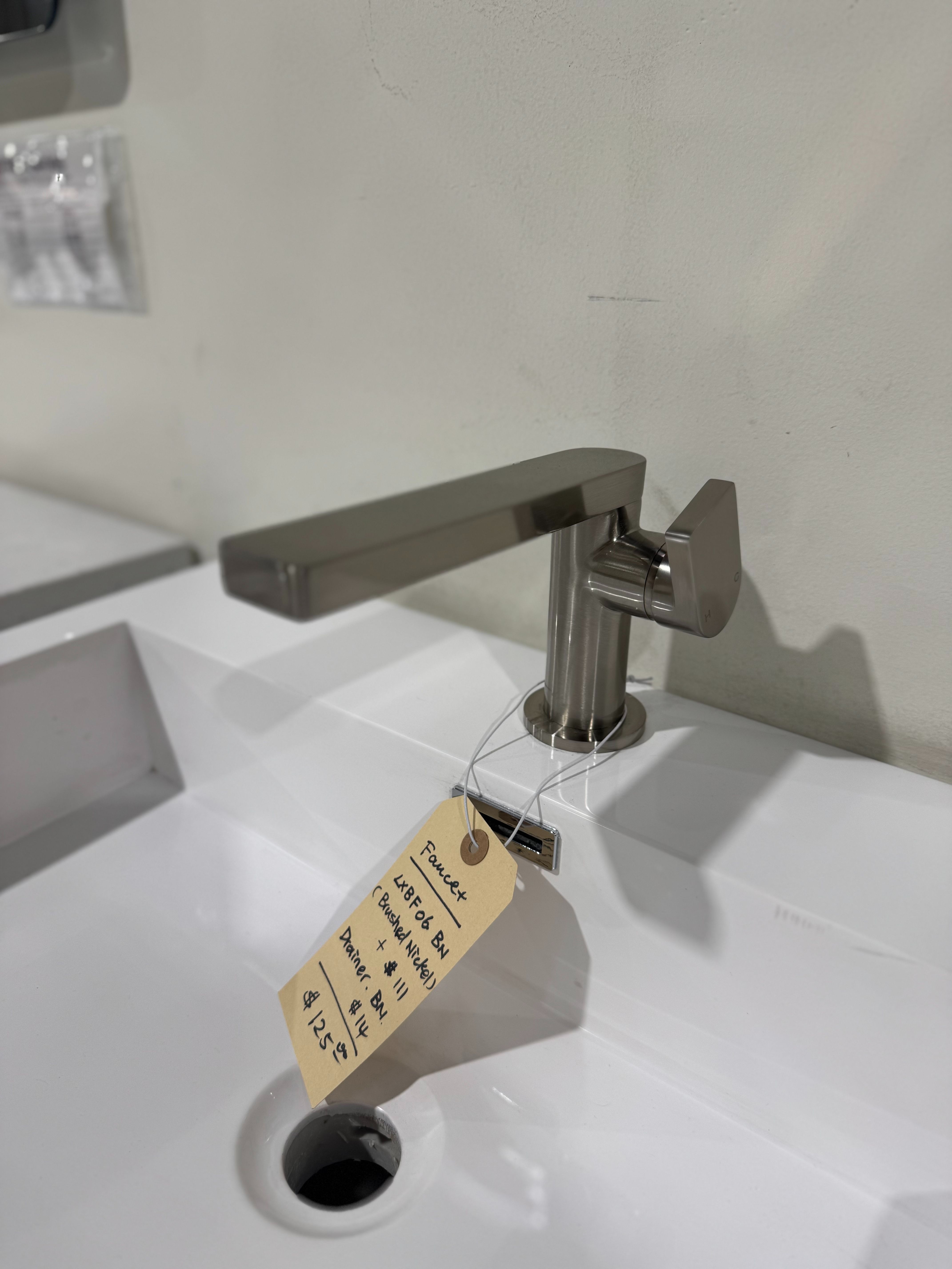 Warehouse Sale Low price better quality Bathroom Single handle Faucet LXBF-06 Brushed Nickel