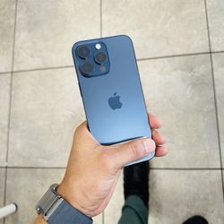 iPhone 15 Pro Max Unlocked 256GB