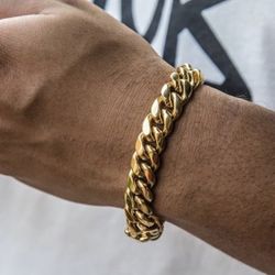 18k Gold Finish Bracelet