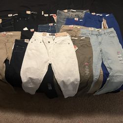 Women’s/ Girls Levi’s 