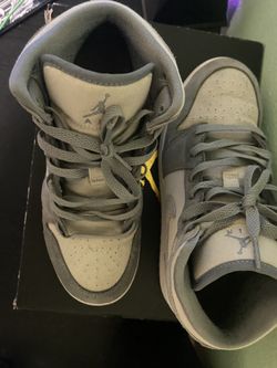 Air Jordan 1 Mid Se Coconut milk 6.5y OG ALL