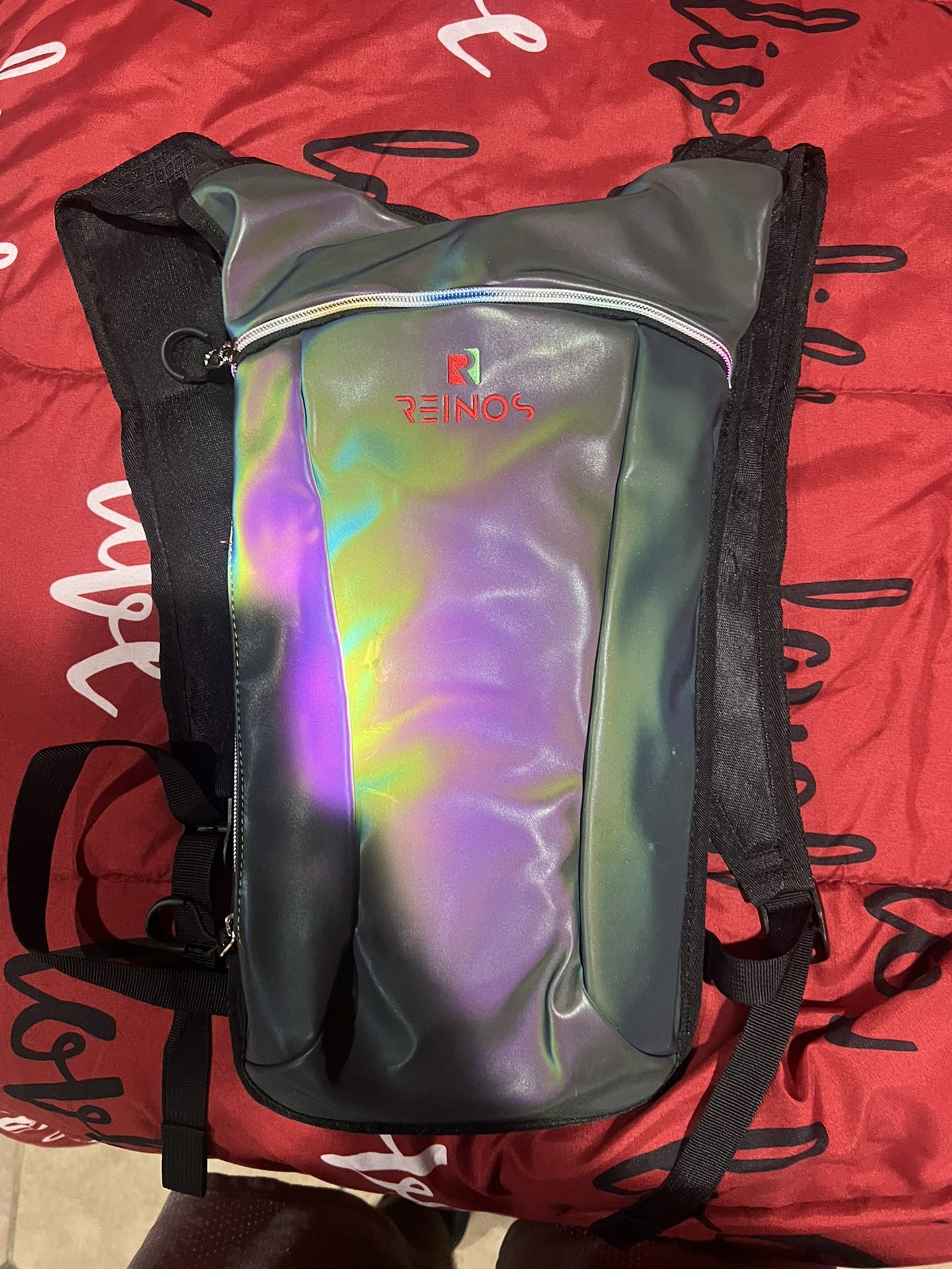 Reinos Black Flash Reflective Hydration Backpack