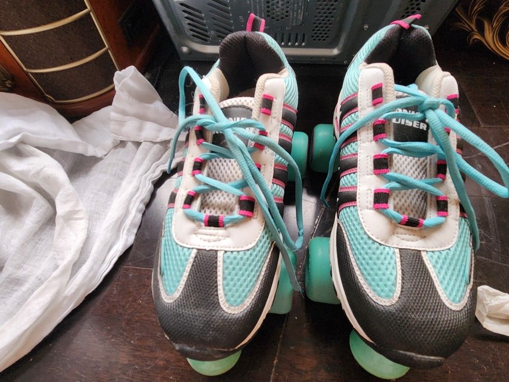 Is women's indoor outdoor roller skates