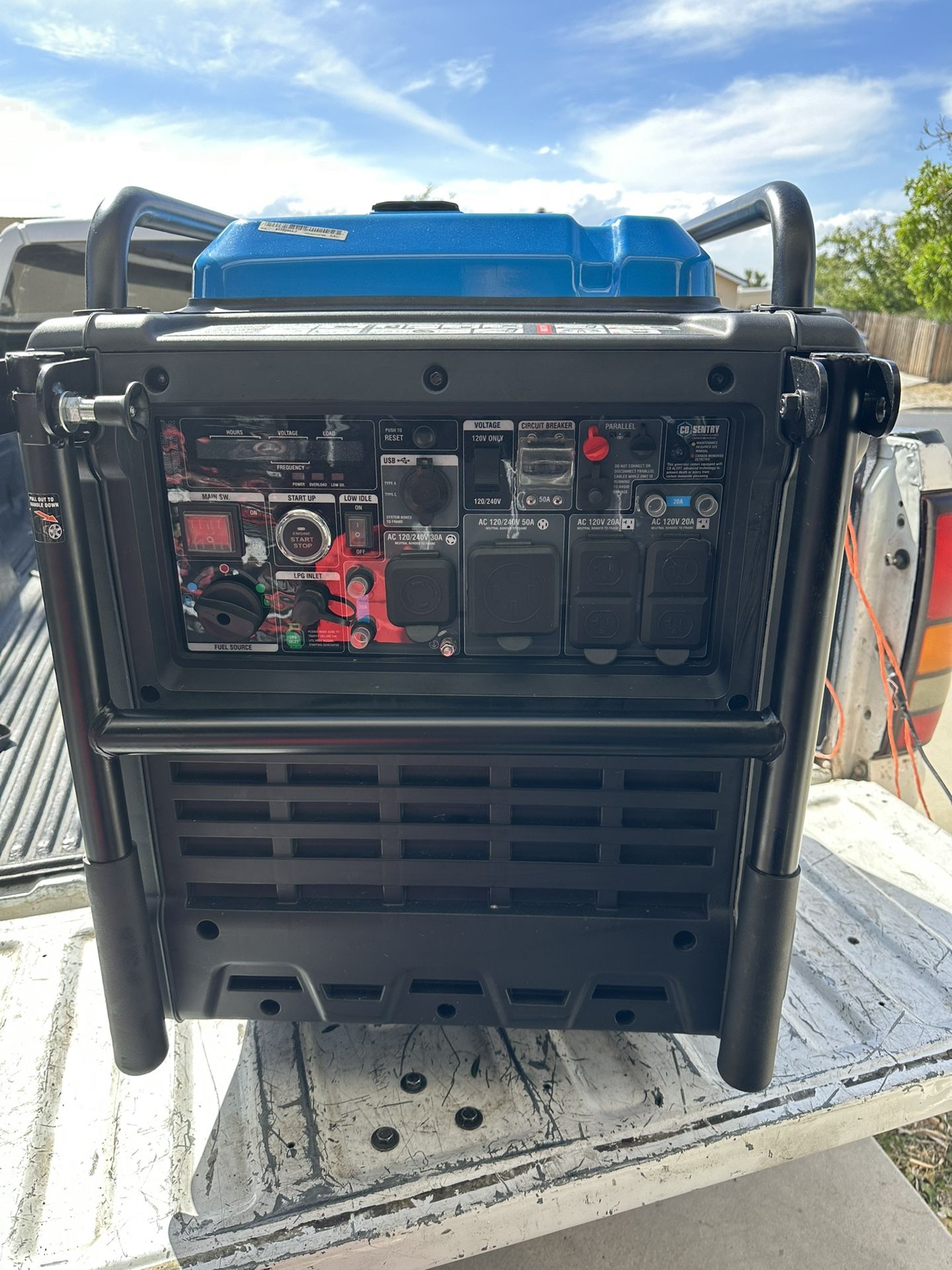 New Pulsar Pgd95bisco Dual Fuel Inverter Generator With Recoil Start And Electric Push Button Start.