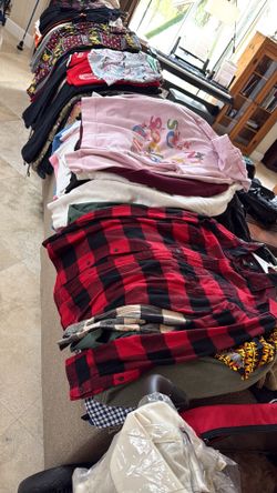 Lots of teen clothes
