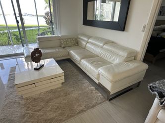 Sofa L in leather