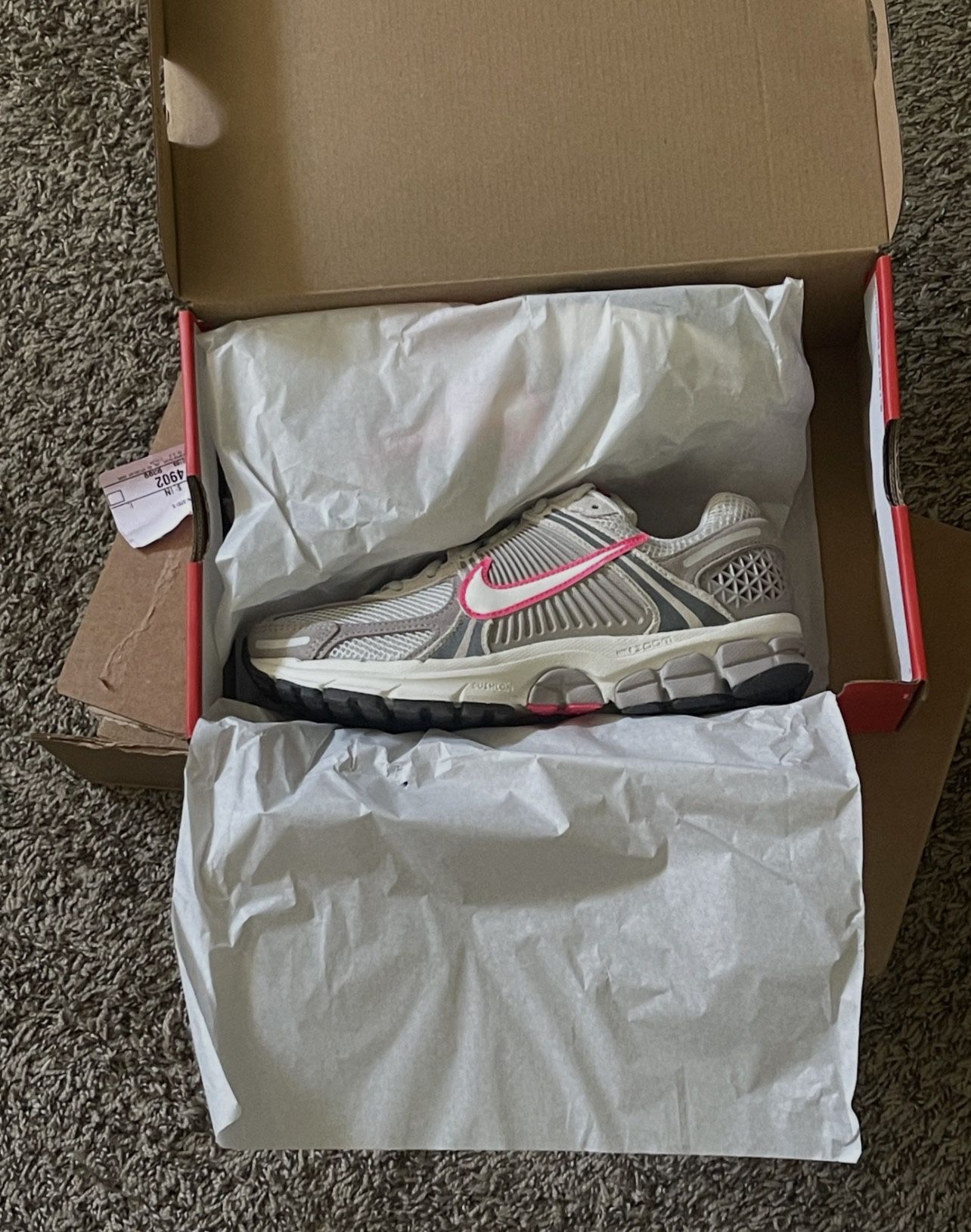 Women’s Size - 7.5 Nike Zoom Vomero 5s - new in box