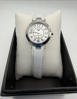 Juicy Couture Women's Watch White Dial And Band Silver Case