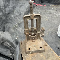 Phoenix Pipe Vise
