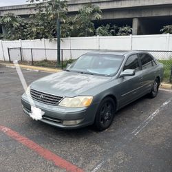 2003 Toyota Avalon 