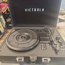 Victrola Record Player.   VSC-550BT
