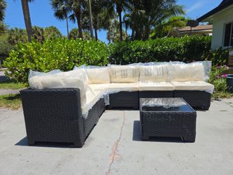 Brand new 7-piece muscular outdoor patio set fully assembled