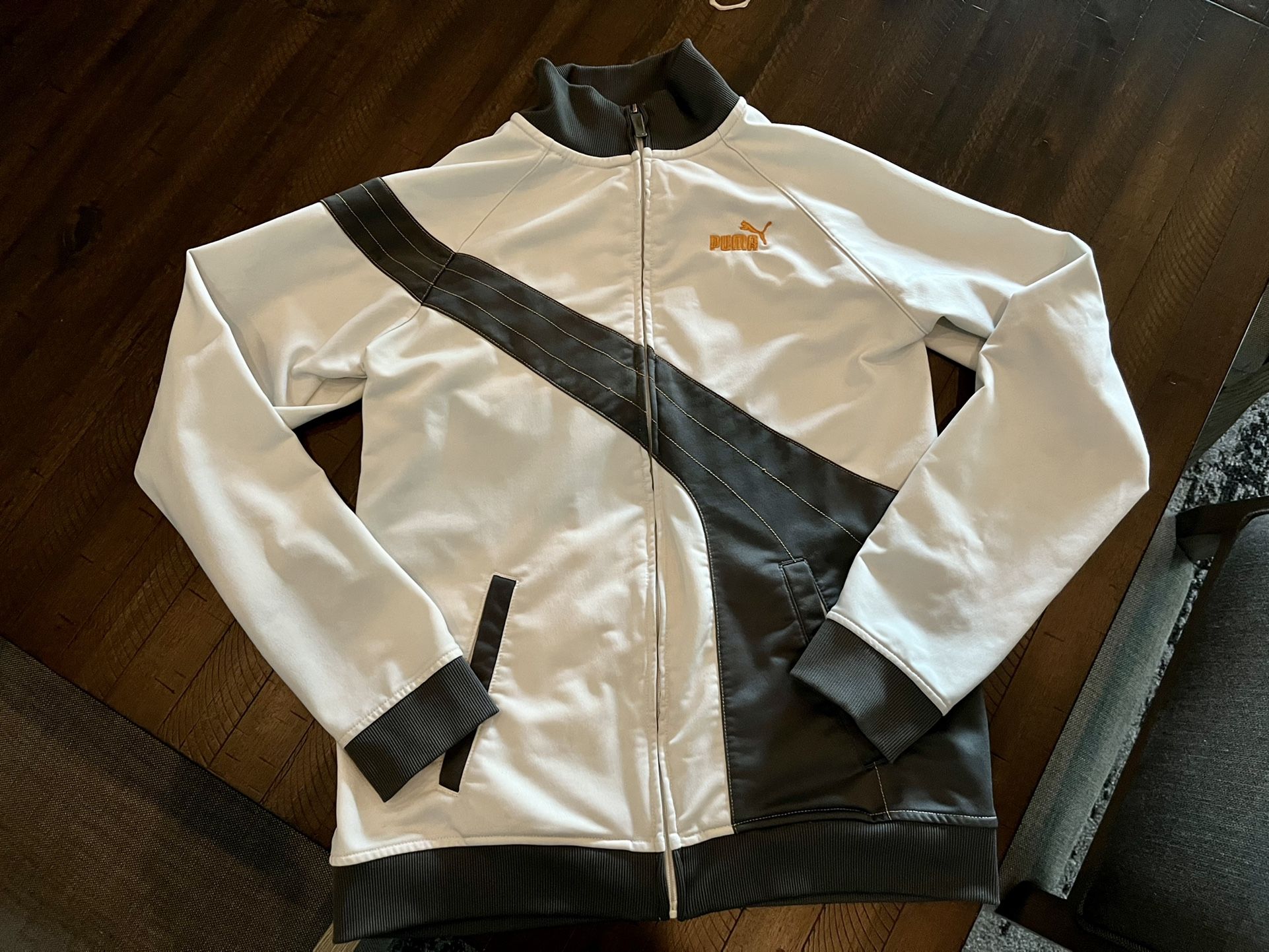 Boys Puma. Jacket XL Vintage