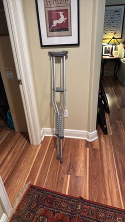 Adjustable Aluminum Underarm Crutches