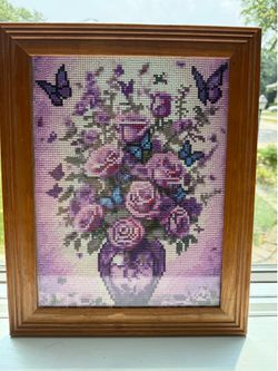 Purple flowers in a vase diamond dot painting picture