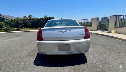 2006 Chrysler 300 SRT8