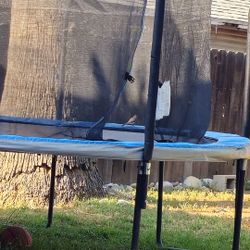14' trampoline with enclosure