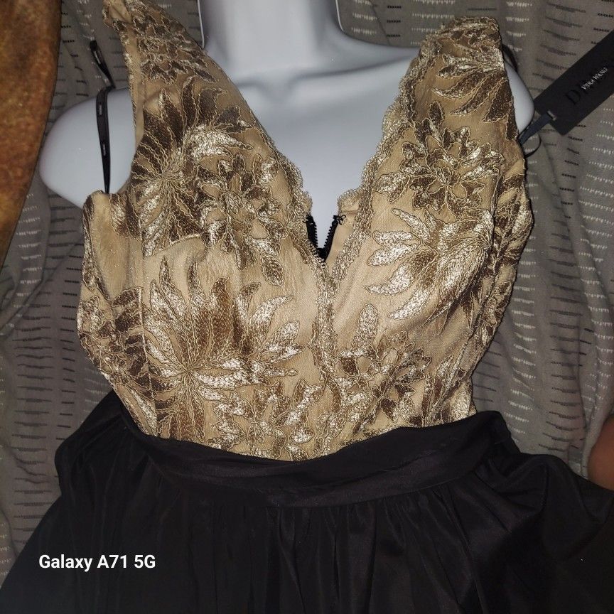 Vera Wang Nwt Dress