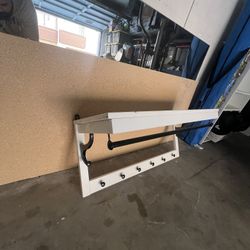 Mountable Clothes Rack 