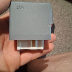 99-04Honda Odyssey fuel pump Relay