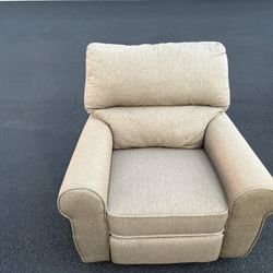 Free Delivery Recliner Chair 