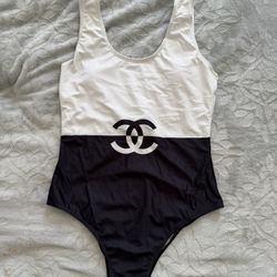 Swimsuit 