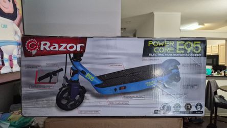 Razor Power Core E95 Electric Hub Motor Scooter - Blue (Brand New in Box)