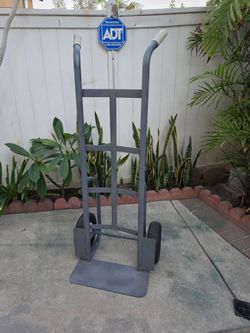 Milwaukee dolly $60