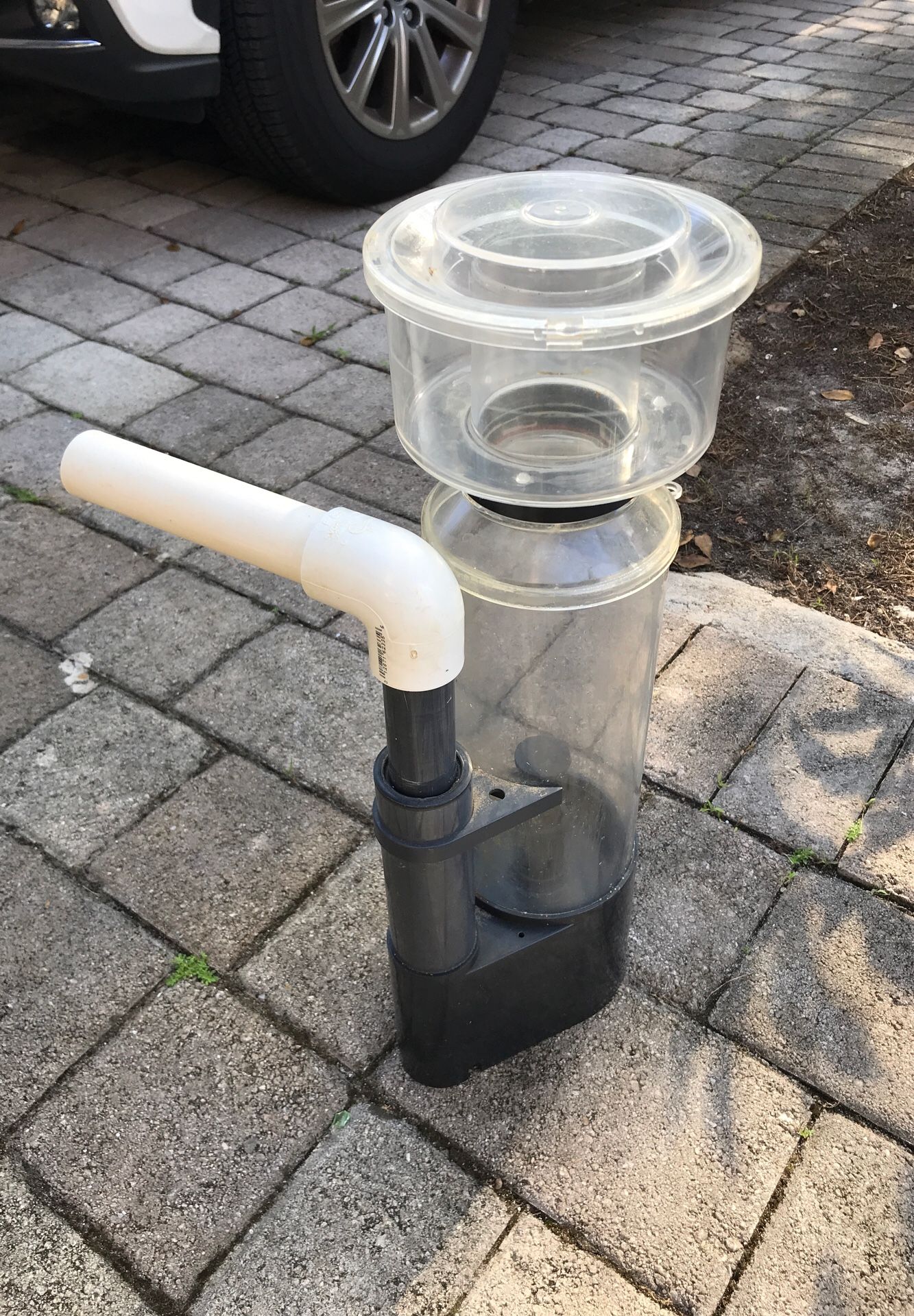 Protein skimmer for fish tank
