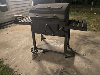 Asador de carne es muy buena condición ofertón