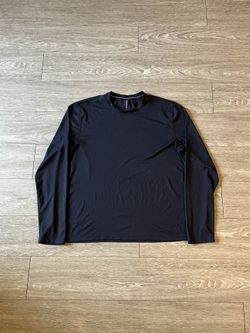 Ten Thousand Versatile T-Shirt Medium
