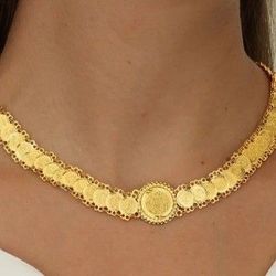 BEAUTIFUL NECKLACE  ( 22K GOLD PLATED )  PRICE HAS BEEN REDUCED!!