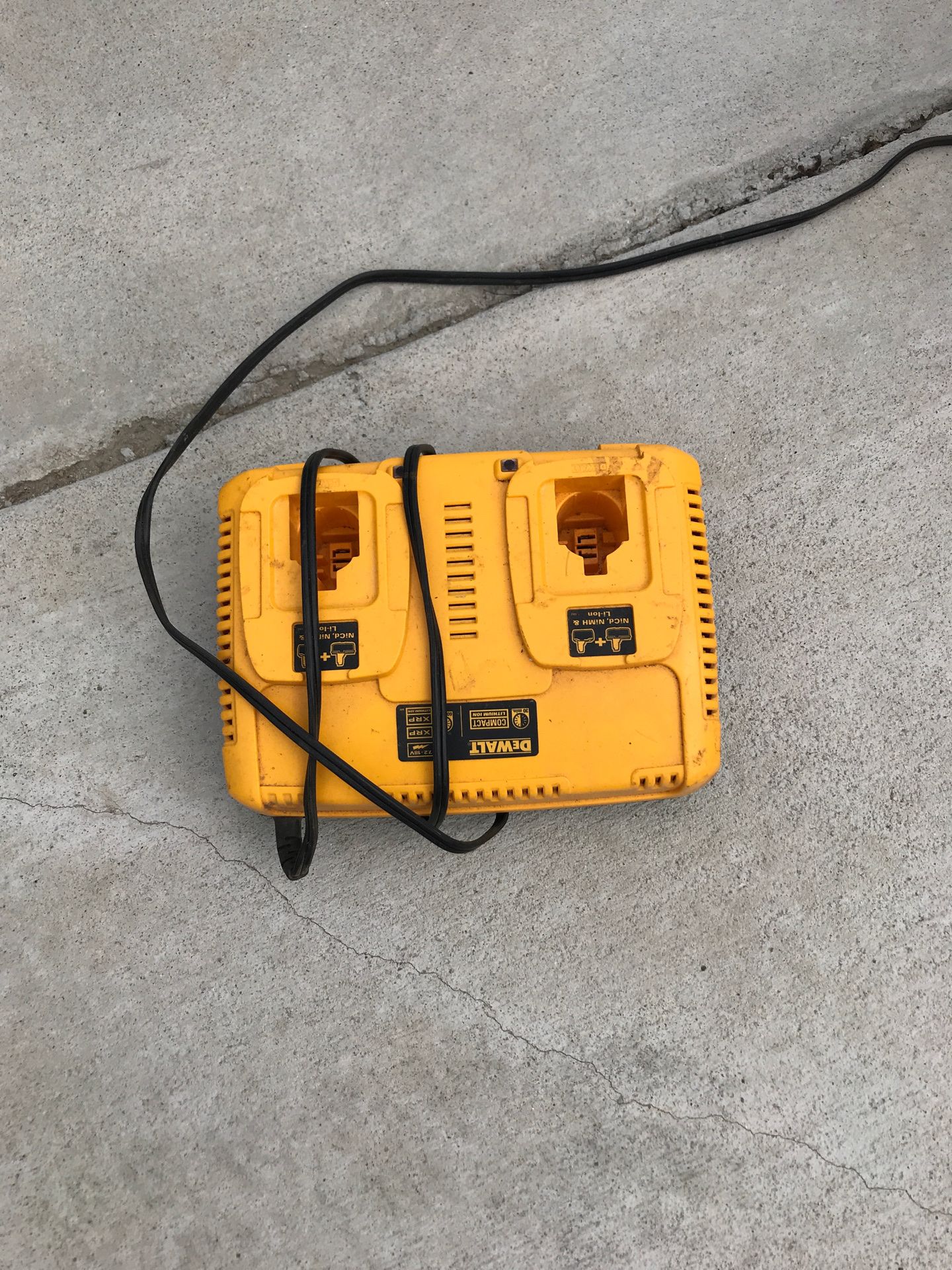 DeWalt Double Charger