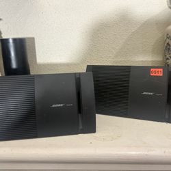 Bose Model 100 Bookshelf Speakers