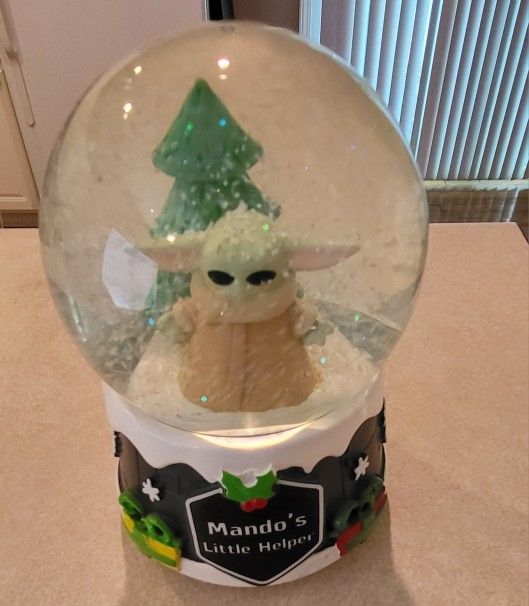 Star Wars Mando's Little Helper Snow Globe