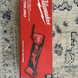 Milwaukee Mutli-tool