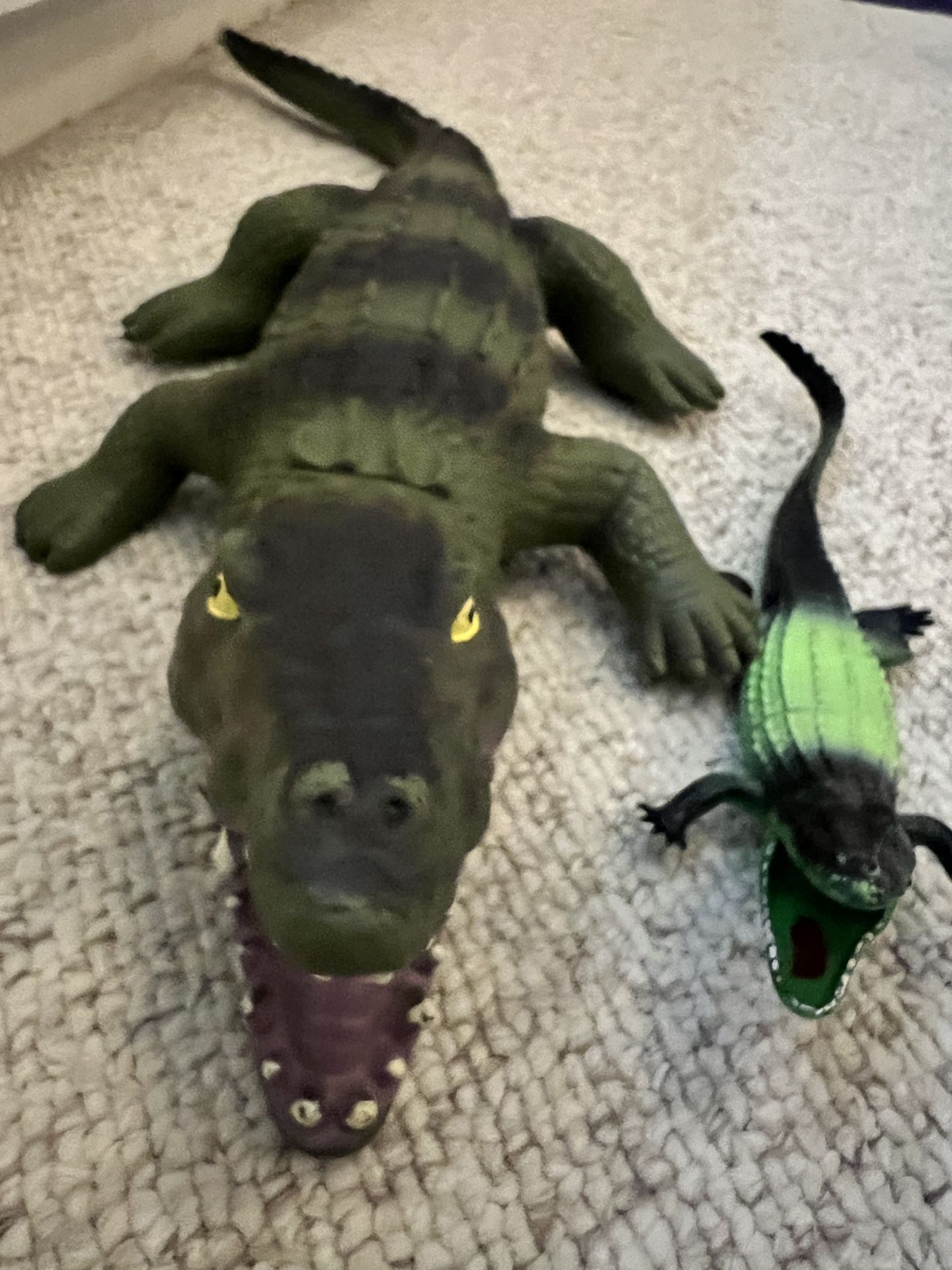 Alligator (Or a Crocodile) x2 (XL & S)