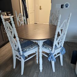Kitchen table / dinette 4 chairs